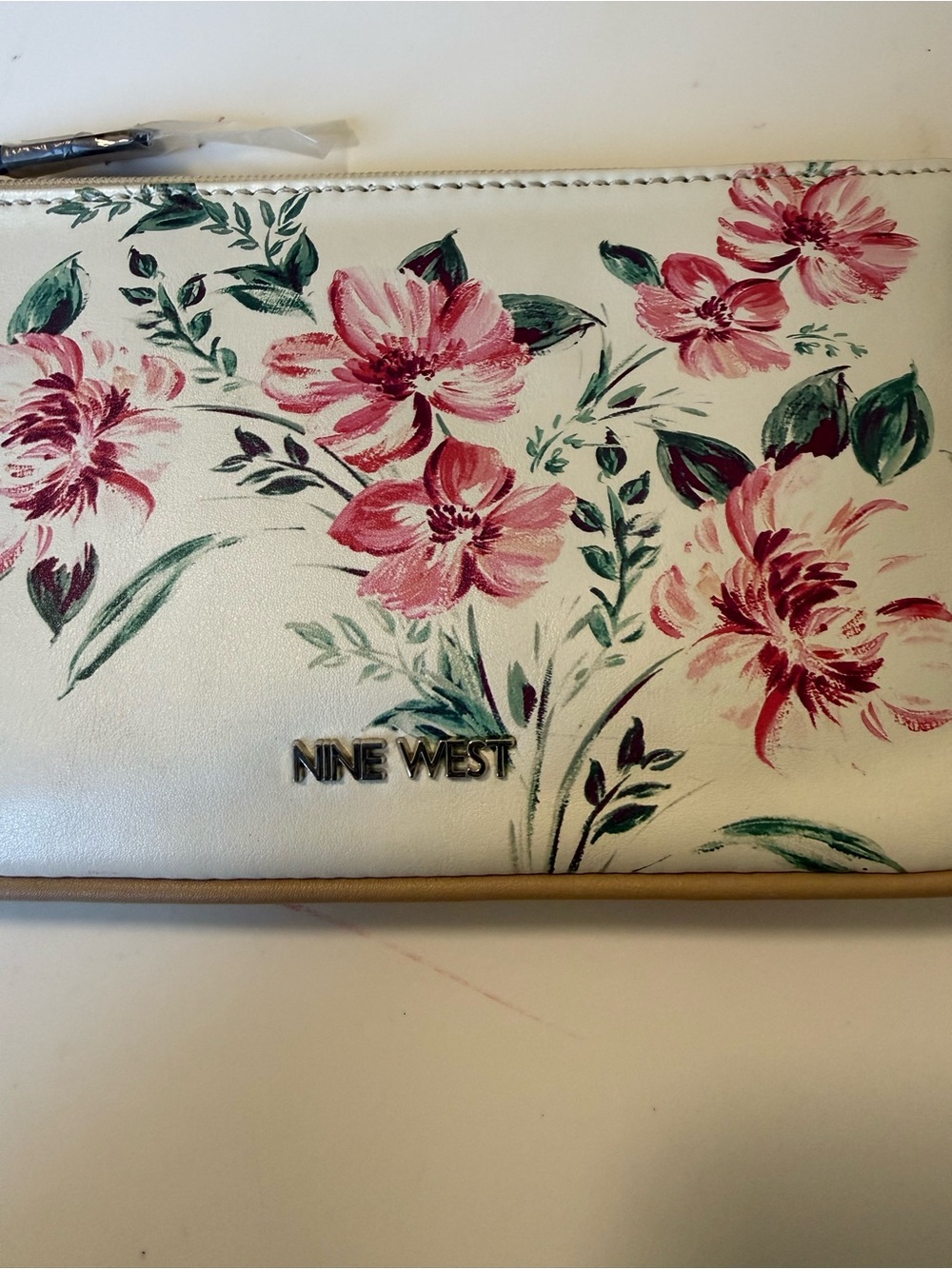 New Nine West dress from the ground up Wristlet with Pink Blossoms. 9 x 5 - Picture 2 of 7